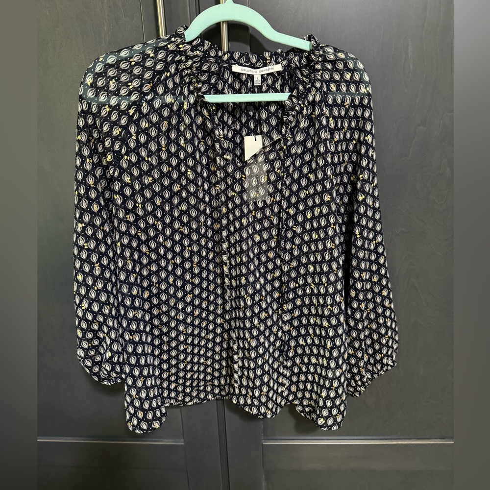 Vici Navy and White Patterned Women's Top